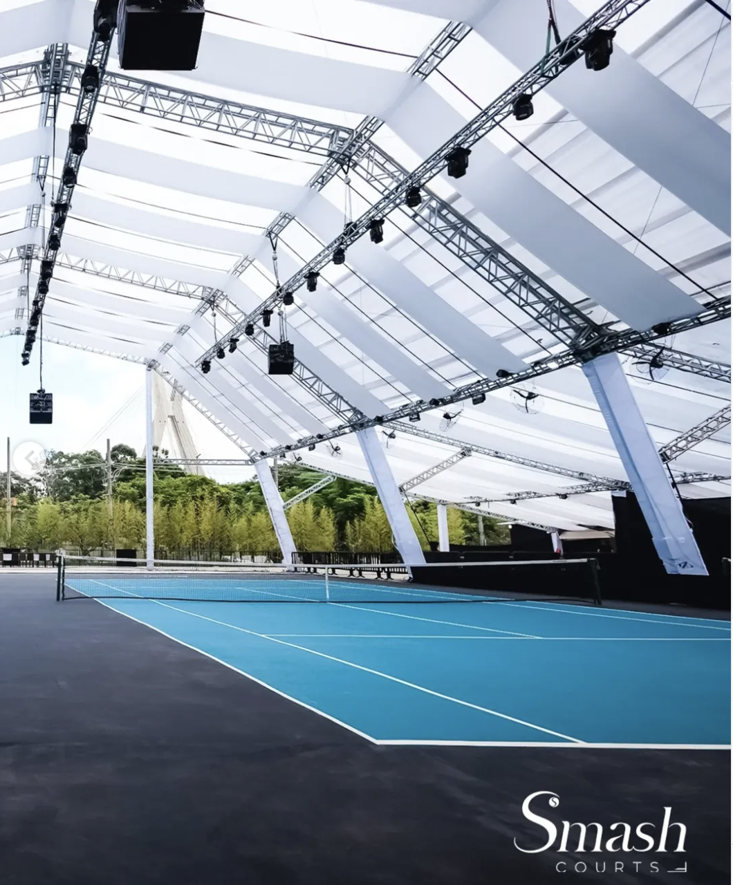 Quadra coberta Smash Courts